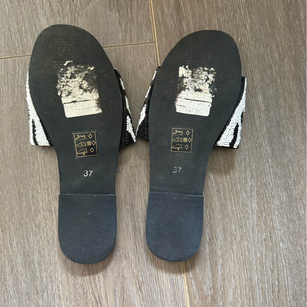 Top Shop Zebra Slides - Picture 2 of 2